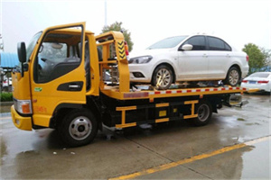 获嘉附近拖车救援24小时服务热线